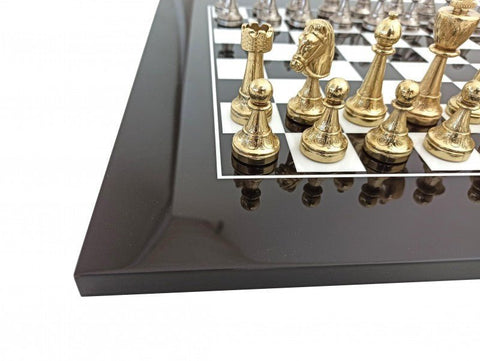 Beautiful Metal Chess Set with Lacquered Wooden Chess Board - Hobby.lt 🇬🇧