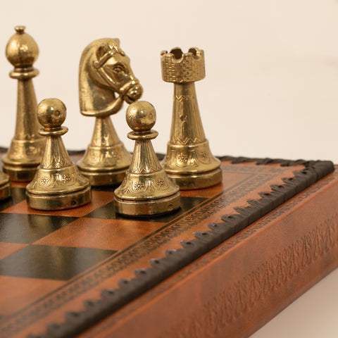 Beautiful Metal Chess Set with Leatherlike Board/Box + CHECKER Set