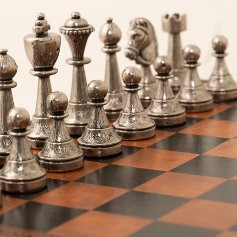 Beautiful Metal Chess Set with Leatherlike Board/Box + CHECKER Set