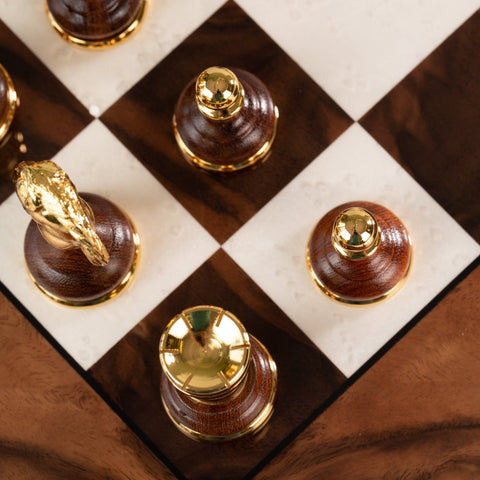 Beautiful Valuable Chess Set with Chess Board from Walnut Wood - Hobby.lt 🇬🇧