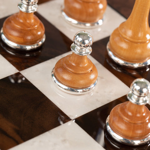 Beautiful Valuable Chess Set with Chess Board from Walnut Wood - Hobby.lt 🇬🇧