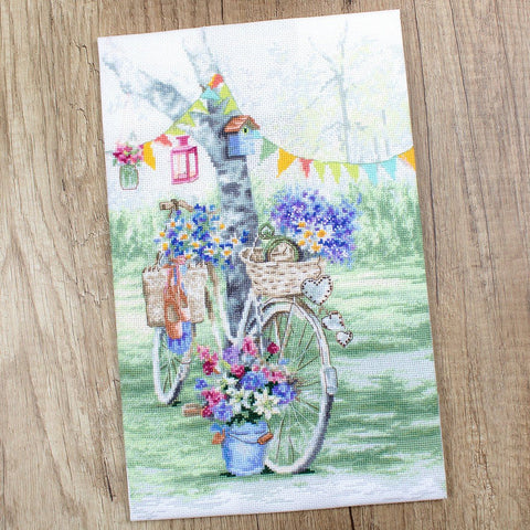 Bike SLETI971 - Cross Stitch Kit - Hobby.lt 🇬🇧