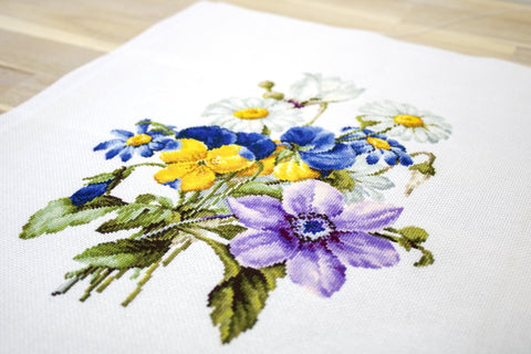 Bouquet of Flowers SB2348 - Cross Stitch Kit - Hobby.lt 🇬🇧