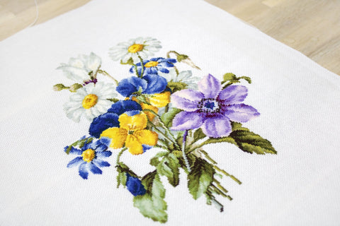 Bouquet of Flowers SB2348 - Cross Stitch Kit - Hobby.lt 🇬🇧