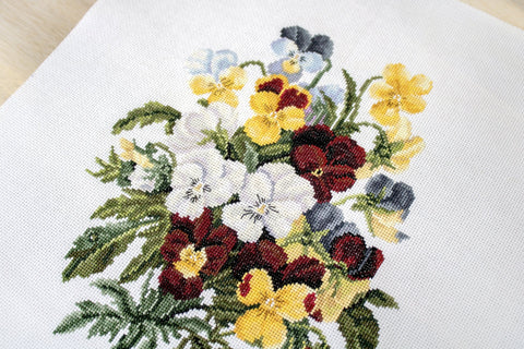 Bouquet of Pansies SBU4002 - Cross Stitch Kit - Hobby.lt 🇬🇧