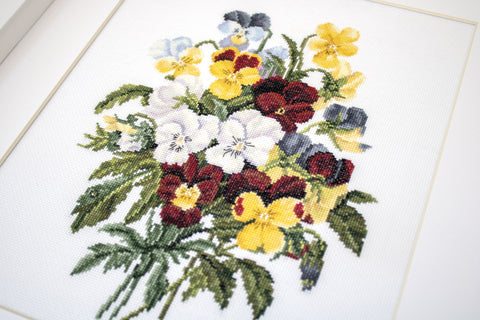 Bouquet of Pansies SBU4002 - Cross Stitch Kit