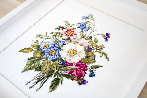 Bouquet of Summer Flowers SBU4004 - Cross Stitch Kit - Hobby.lt 🇬🇧