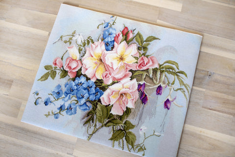 Bouquet with Bells SBA2362 - Cross Stitch Kit