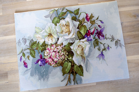 Bouquet with Roses SBA2363 - Cross Stitch Kit