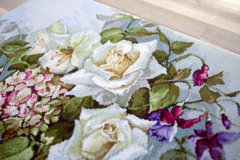 Bouquet with Roses SBA2363 - Cross Stitch Kit