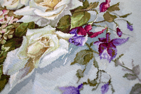 Bouquet with Roses SBA2363 - Cross Stitch Kit