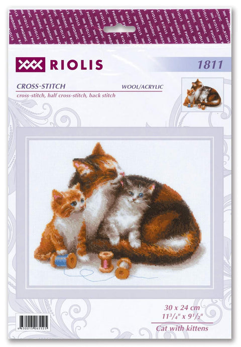 Cat with Kittens cross stitch kit by RIOLIS Ref. no.: 1811 - Hobby.lt 🇬🇧