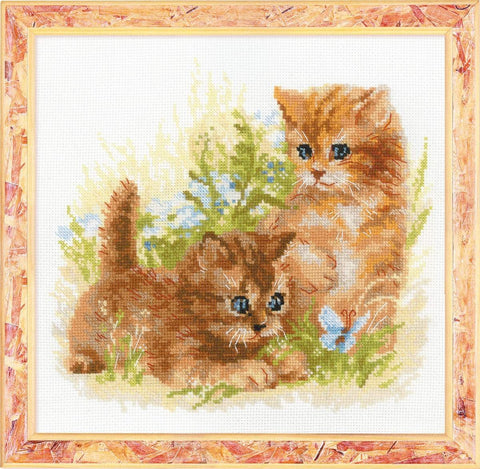 Child Play - Cross Stitch Kit from RIOLIS Ref. no.:1391 - Hobby.lt 🇬🇧