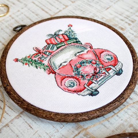 Christmas Retro Cars SLETI965 - Cross Stitch Kit