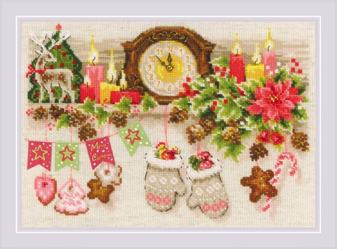 Christmas Shelf cross stitch kit by RIOLIS Ref. no.: 1903 - Hobby.lt 🇬🇧