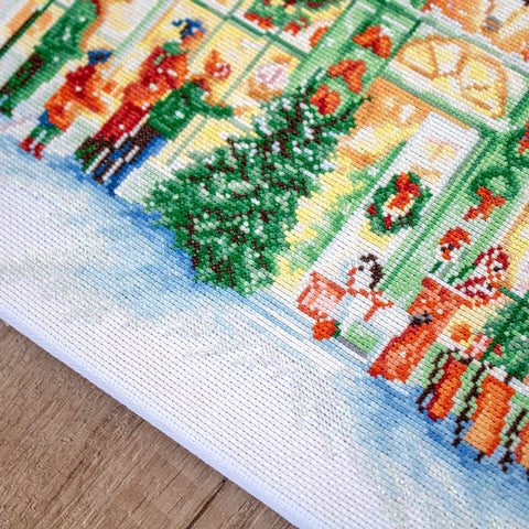 Christmas Shop SLETI914 - Cross Stitch Kit