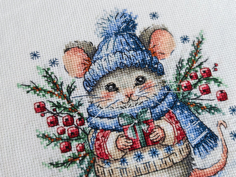 Christmas Cross Stitch Kit with 16 Count Aida Fabric, AVA Stitch, 29 Colors, 5.25 x 5.68 Inch Finished Design