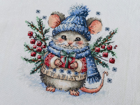 Christmas Cross Stitch Kit with 16 Count Aida Fabric, AVA Stitch, 29 Colors, 5.25 x 5.68 Inch Finished Design