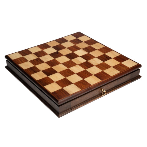 Classic Wooden Chess Set with Beautiful Walnut wooden Chess Board - Hobby.lt 🇬🇧