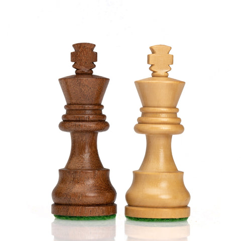 Classic Wooden Chess Set with Beautiful Walnut wooden Chess Board - Hobby.lt 🇬🇧