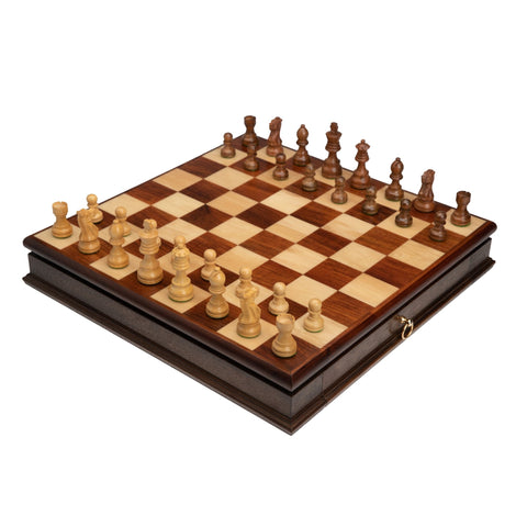 Classic Wooden Chess Set with Beautiful Walnut wooden Chess Board - Hobby.lt 🇬🇧