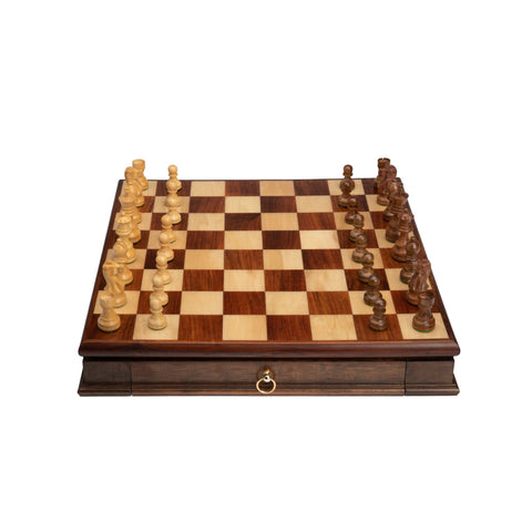 Classic Wooden Chess Set with Beautiful Walnut wooden Chess Board - Hobby.lt 🇬🇧