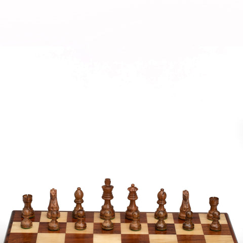 Classic Wooden Chess Set with Beautiful Walnut wooden Chess Board - Hobby.lt 🇬🇧