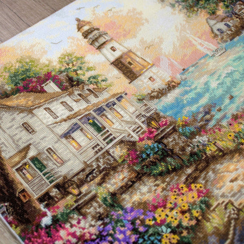 Cottage by the sea SLETI962 - Cross Stitch Kit - Hobby.lt 🇬🇧