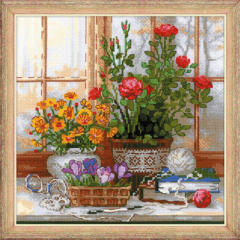 Crocuses On The Windowsill cross stitch kit by RIOLIS Ref. no.: 1763 - Hobby.lt 🇬🇧