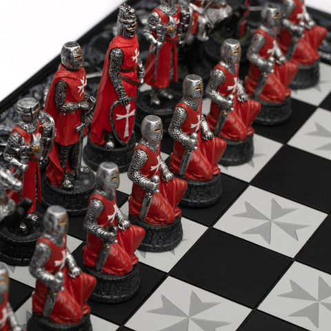 CRUSADERS: Handpainted Chess Set with Unique Chessboard - Hobby.lt 🇬🇧