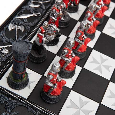 CRUSADERS: Handpainted Chess Set with Unique Chessboard - Hobby.lt 🇬🇧