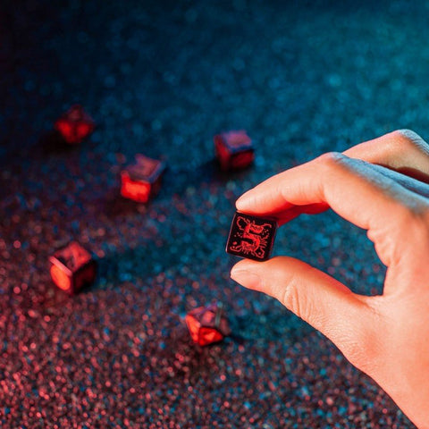 Cyberpunk RED Essential Dice Set black and red - Hobby.lt 🇬🇧