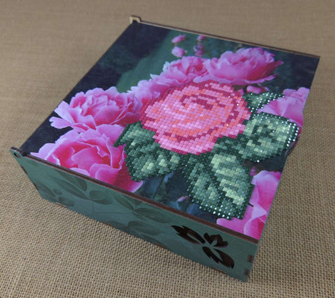 Diamond Painting Wood Mosaic Kit with Floral Design, Wizardi Wood Plywood Craft for Kids and Adults, Acrylic Gems, Stand and Magnet