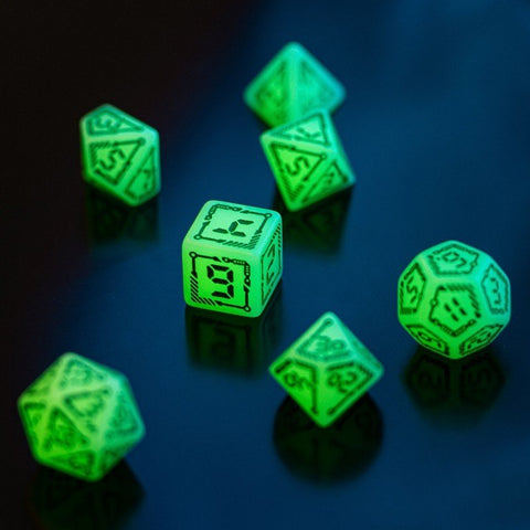 Digital Glowing Dice Set milky glow in the dark and green - Hobby.lt 🇬🇧