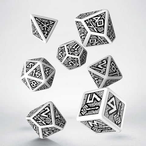 Dwarven Dice Set white and black