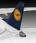 Embraer 190 Lufthansa - Plastic Modelling Kit By Revell - Hobby.lt 🇬🇧