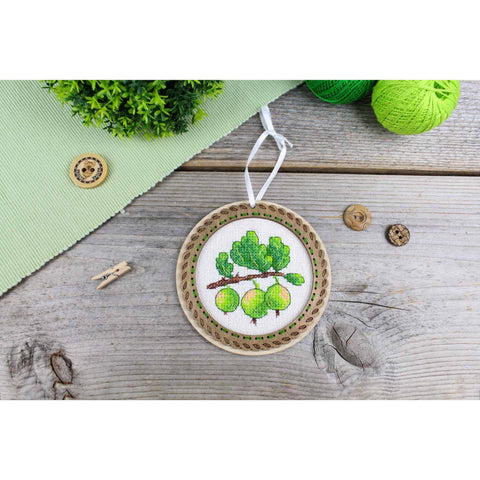 Wooden Cross Stitch Kit Gooseberry Motif MP Studia