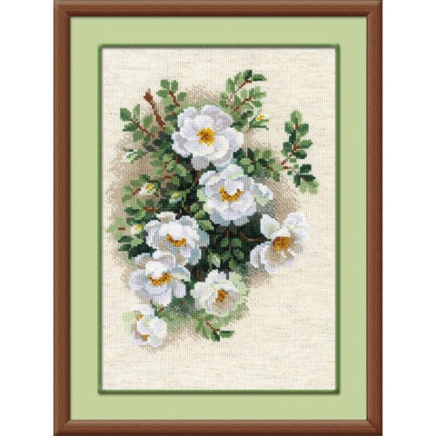 White Briar Cross Stitch Kit RIOLIS 1351