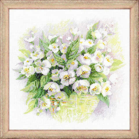 Watercolour Jasmine Cross Stitch Kit RIOLIS 1467