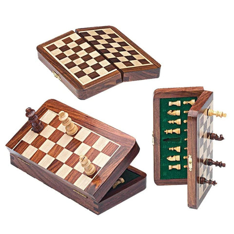 25X25CM MEDIUM SIZE MAGNETIC WOODEN FOLDING CHESS SET - Hobby.lt