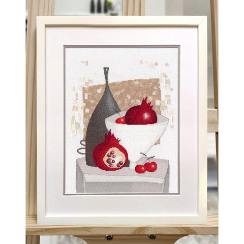 Cross Stitch Kit Garnet Nocturne, Oven