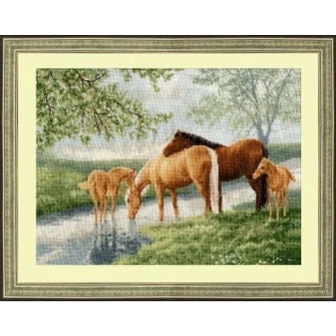 Z031 Foggy Morning Cross Stitch Kit