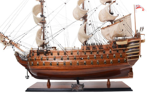 Exclusive model of the sailing ship HMS Victory VIC80R - Hobby.lt 🇬🇧