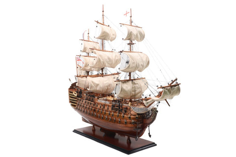 Exclusive model of the sailing ship HMS Victory VIC80R