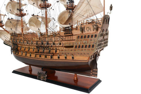 Exclusive model of the sailing ship Sovereign of the Seas with expanded sails - SOS80R