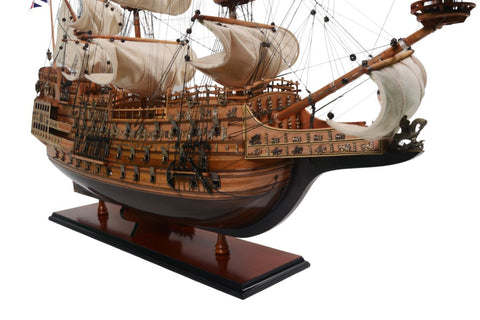 Exclusive model of the sailing ship Sovereign of the Seas with expanded sails - SOS80R