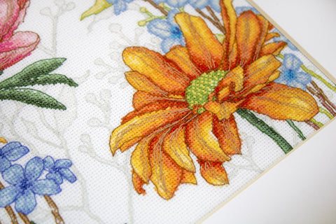 Flowers and Butterfly SBU4019 - Cross Stitch Kit