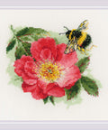 Furry Bumblebee. Cross Stitch kit by RIOLIS Ref. no.: 2210 - Hobby.lt ??
