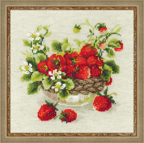 Garden Strawberry - Cross Stitch Kit from RIOLIS Ref. no.:1449