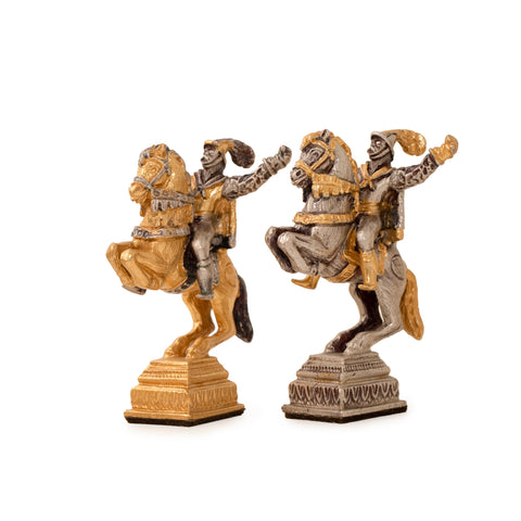 Gulliver and Lilliputians II: Luxurious Chess Set from Bronze finished using Real 24k Gold